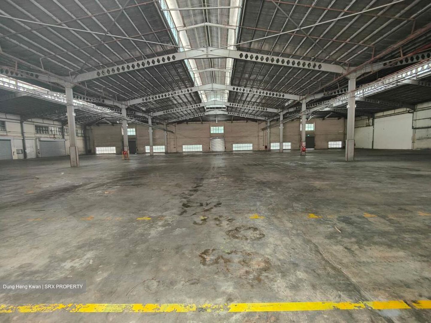Penjuru Road (D22), Warehouse #518902211